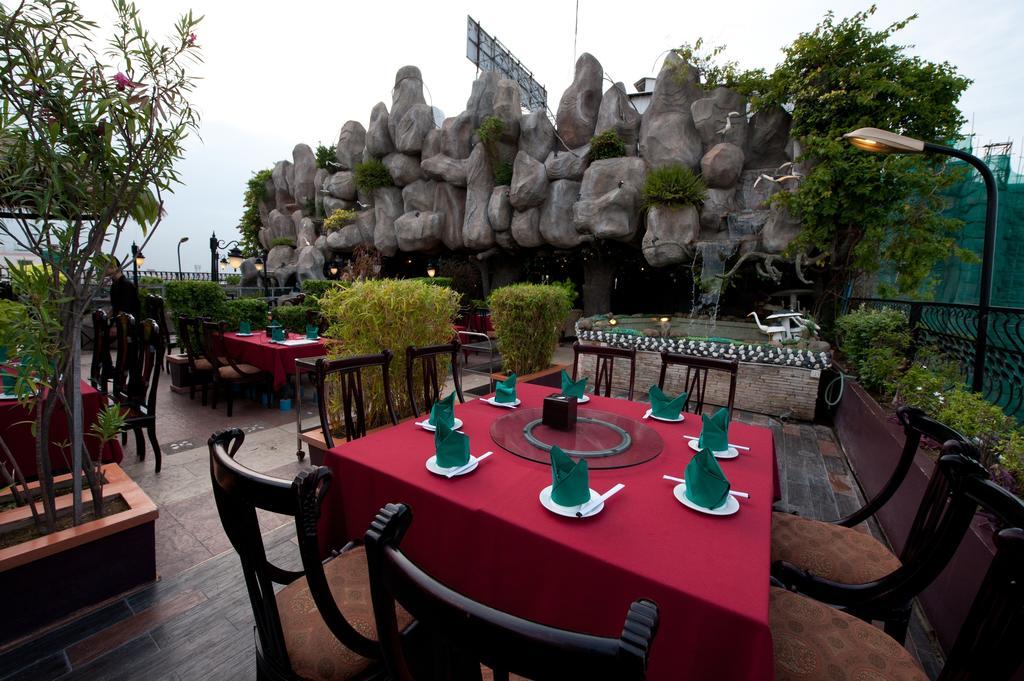 Hotel Luxury World Phnom Penh Luaran gambar