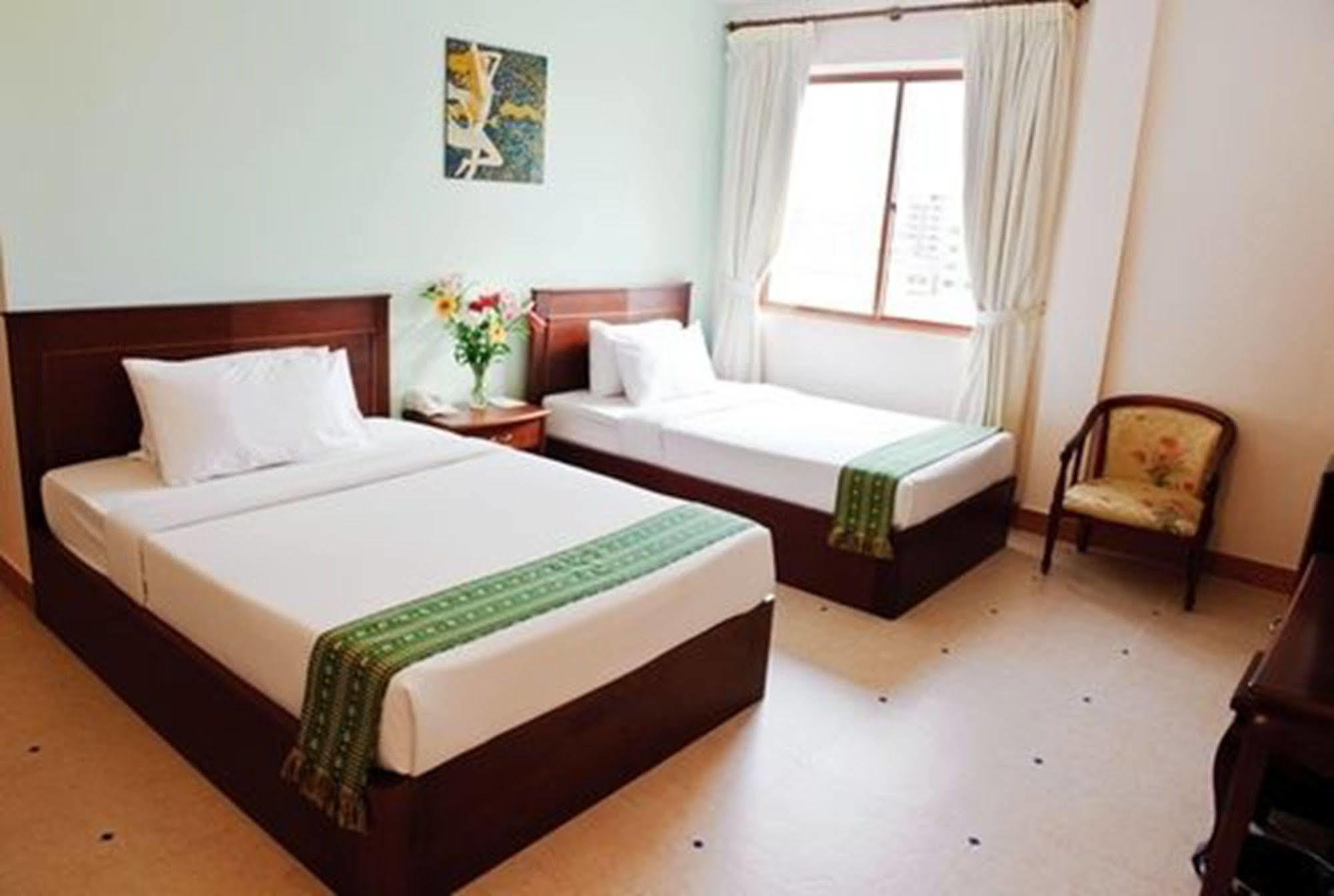 Hotel Luxury World Phnom Penh Luaran gambar